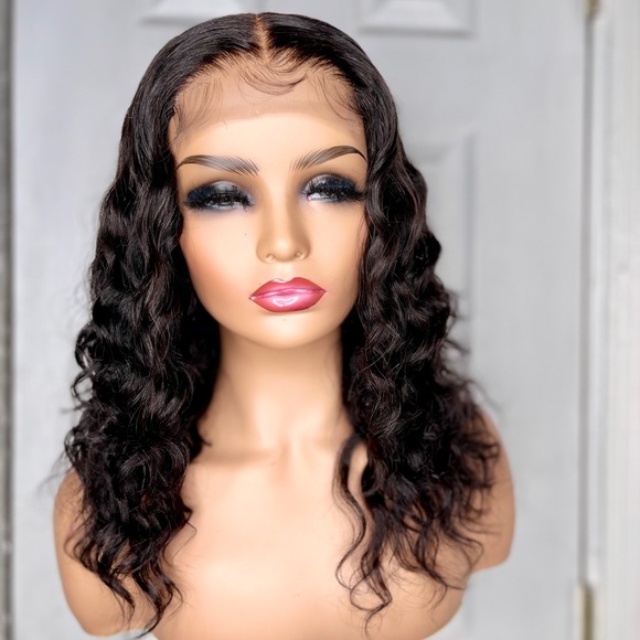 Closure wig - Picture 2 of 5